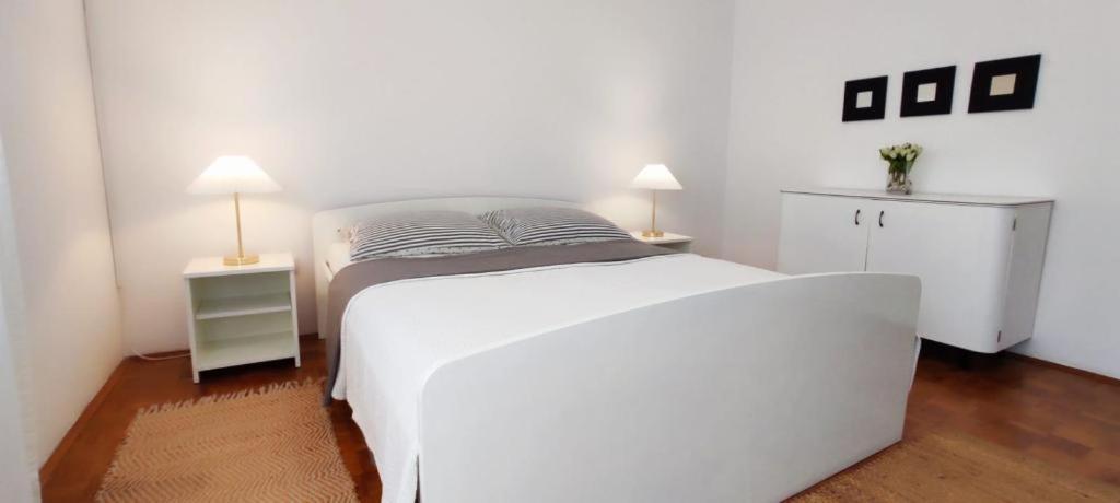 Amazing Seaview Apartment With A Balcony Near The Beach - Kneza Trpimira I Zadar Exterior foto